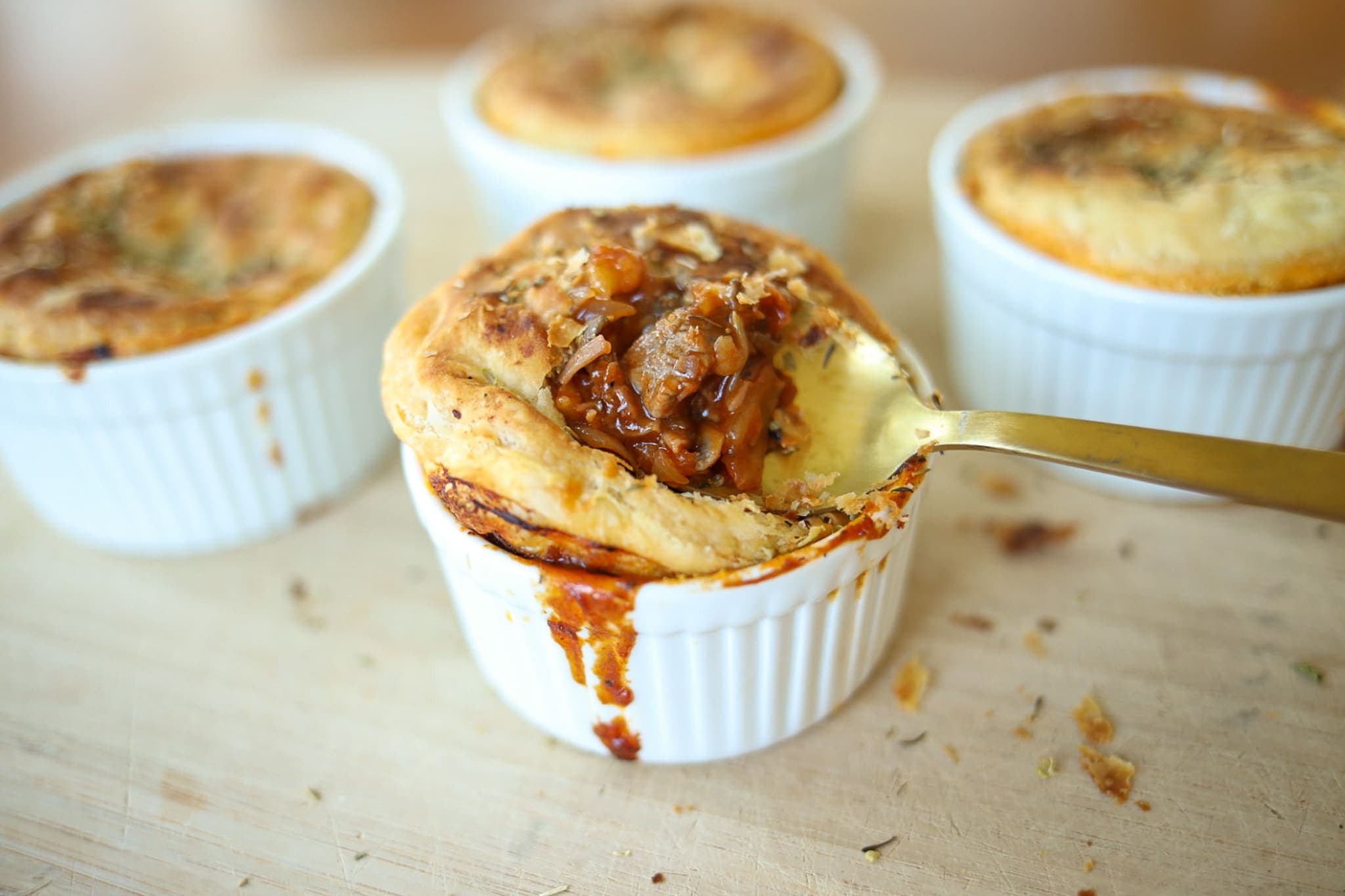 Easy Bake Battle - Beef Wellington Pot Pie
